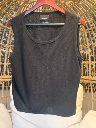 Howlin' Black Mesh Tank 100% Cotton