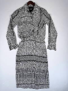 Le Superbe Women's Shirt Silk Dress Size 2 Black White Geometric Long Sleeve