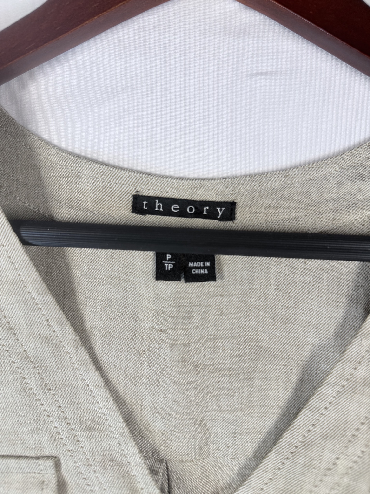 Theory Linen Blend V-Neck Half-Button Blouse – Petite P